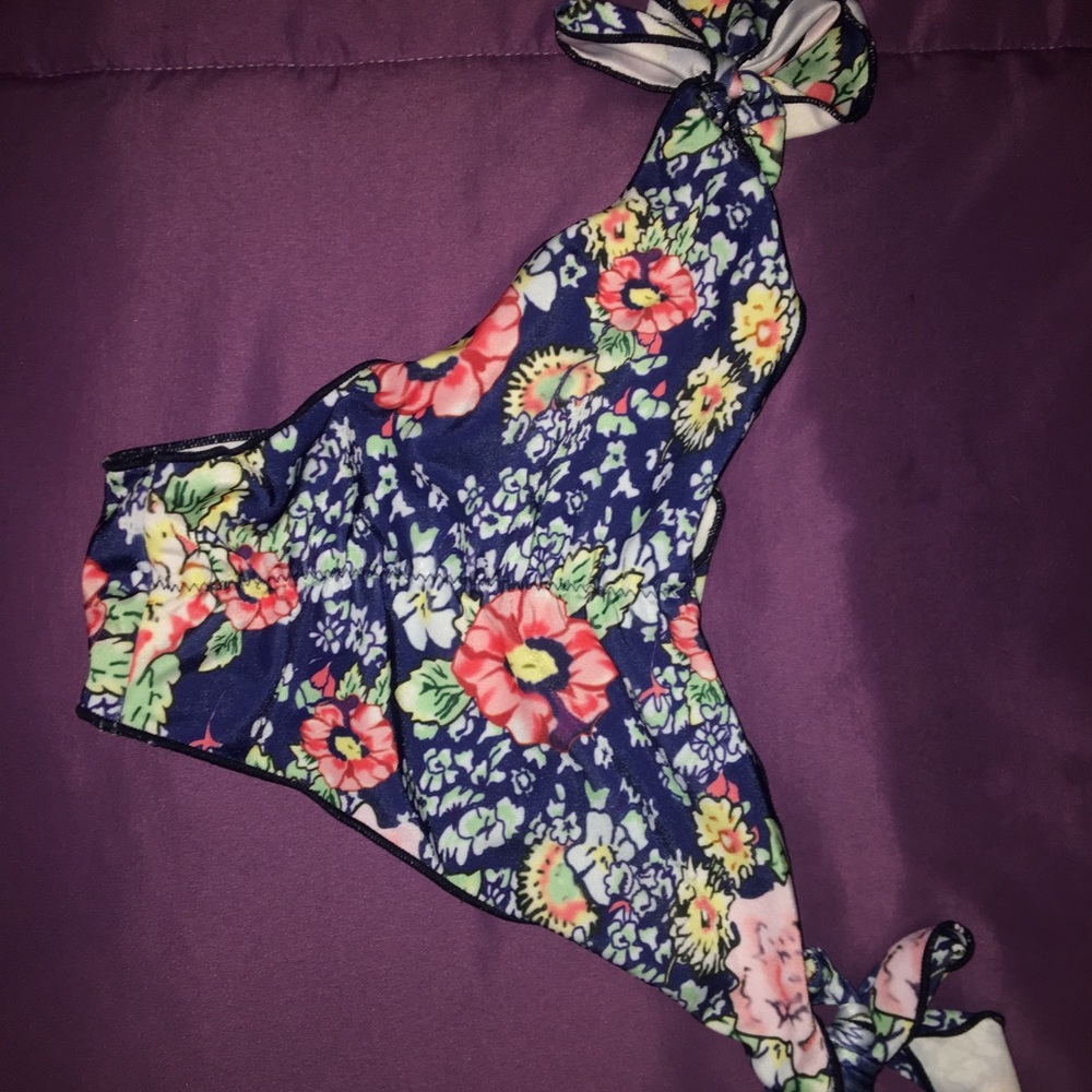 Floral Scrunchy Bottoms